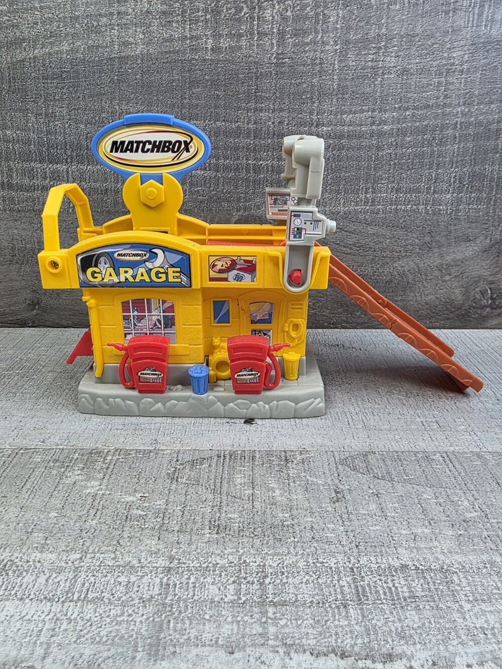Matchbox Hero City 5” 2003 Garage Replacement Part Mattel b264